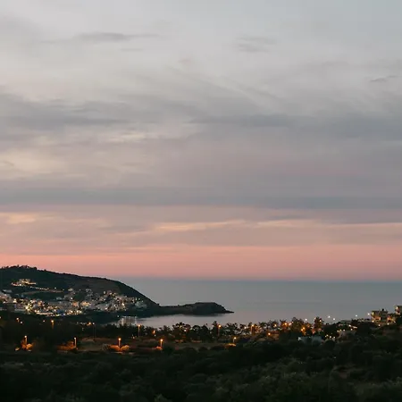 Manolioudis Villa *
