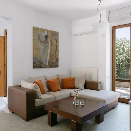 Manolioudis Villa *